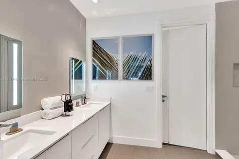 1516 SE 1st Street Fort Lauderdale FL 33301