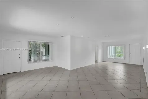8851 Byron Avenue Surfside FL 33154