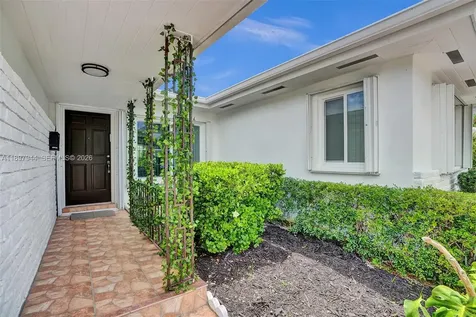 8851 Byron Avenue Surfside FL 33154