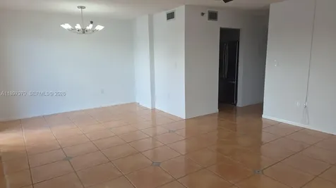 5249 NW 7th Street Miami FL 33126
