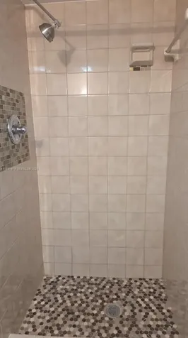 5249 NW 7th Street Miami FL 33126