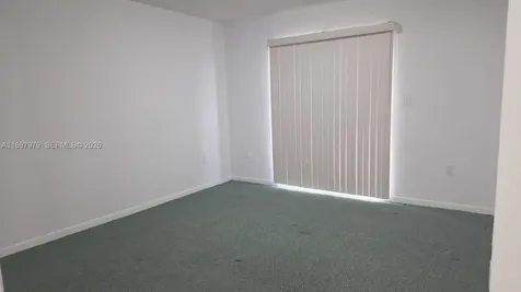 5249 NW 7th Street Miami FL 33126