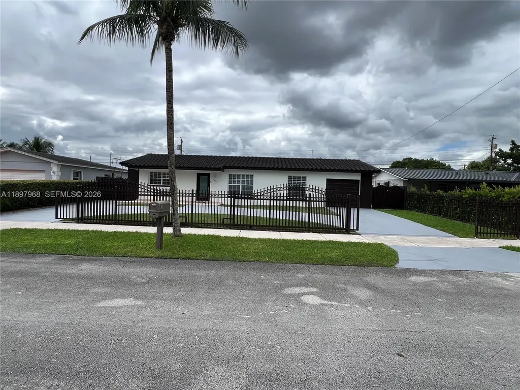 3530 SW 126th Avenue Miami FL 33175