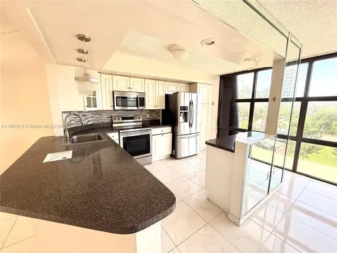 6423 Collins Avenue Miami Beach FL 33141