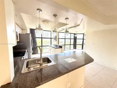 6423 Collins Avenue Miami Beach FL 33141
