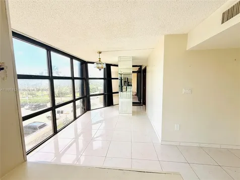 6423 Collins Avenue Miami Beach FL 33141