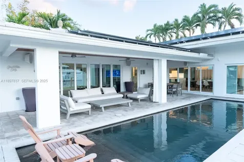 1321 Tangelo Isle Fort Lauderdale FL 33315