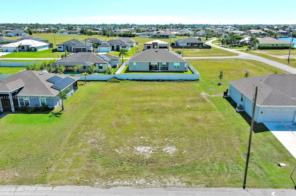 3548 NW 21st Terrace Cape Coral FL 33993