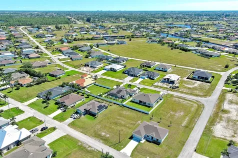 3548 NW 21st Terrace Cape Coral FL 33993