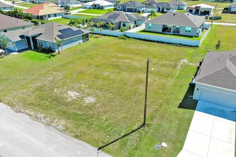 3548 NW 21st Terrace Cape Coral FL 33993