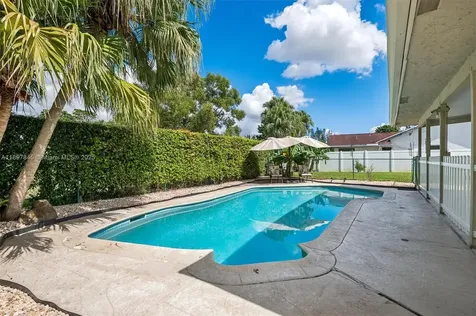 8271 Cassia Terrace Tamarac FL 33321