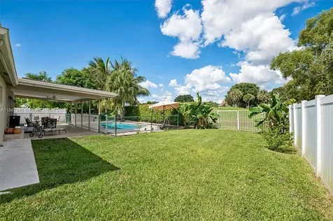 8271 Cassia Terrace Tamarac FL 33321