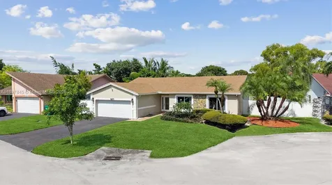 8271 Cassia Terrace Tamarac FL 33321
