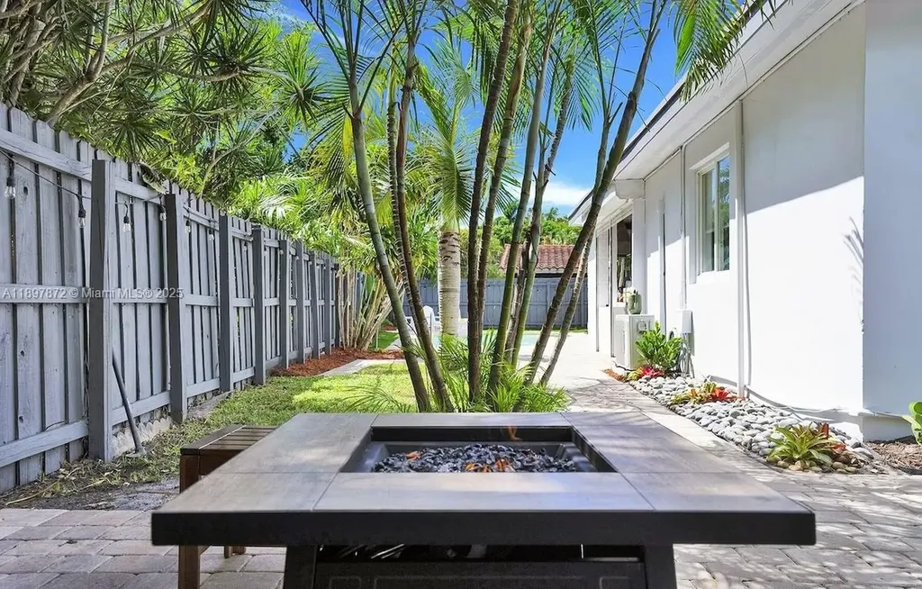 1650 SW 27th Avenue Fort Lauderdale FL 33312