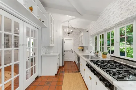 5950 SW 128th Street Pinecrest FL 33156