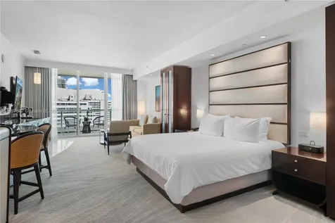 4391 Collins Avenue Miami Beach FL 33140
