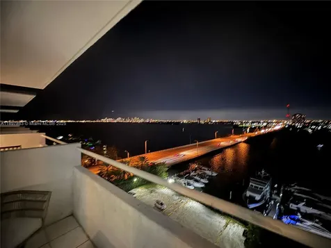 7904 West Drive North Bay Village FL 33141