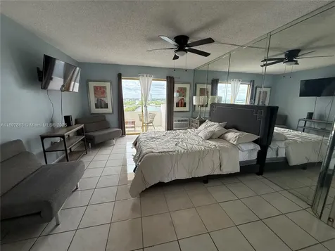7904 West Drive North Bay Village FL 33141