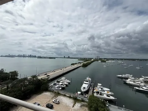 7904 West Drive North Bay Village FL 33141