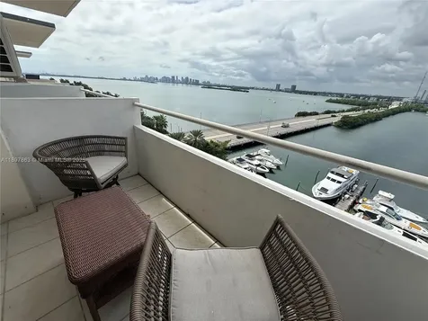 7904 West Drive North Bay Village FL 33141