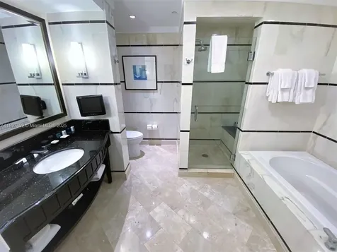 4391 Collins Avenue Miami Beach FL 33140