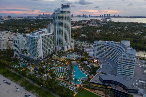 4391 Collins Avenue Miami Beach FL 33140