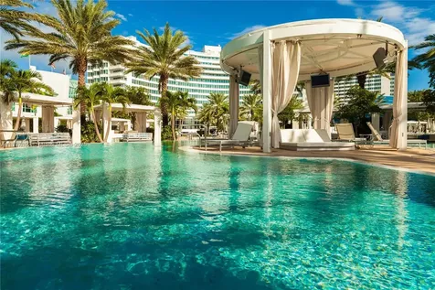 4391 Collins Avenue Miami Beach FL 33140