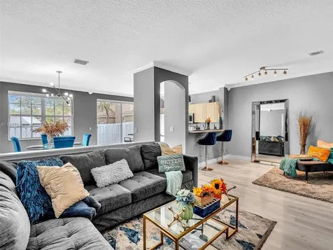 9125 NW 40th Street Sunrise FL 33351