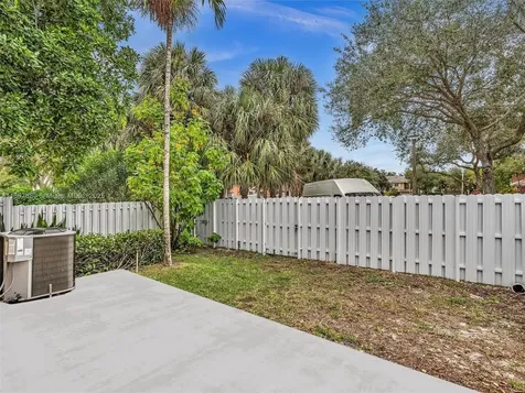9125 NW 40th Street Sunrise FL 33351