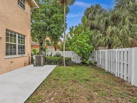9125 NW 40th Street Sunrise FL 33351