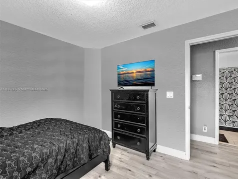 9125 NW 40th Street Sunrise FL 33351