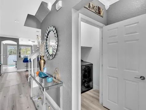 9125 NW 40th Street Sunrise FL 33351