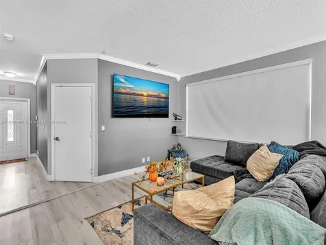 9125 NW 40th Street Sunrise FL 33351