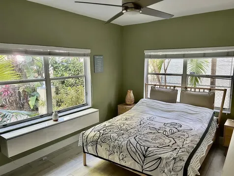 653 Michigan Avenue Miami Beach FL 33139