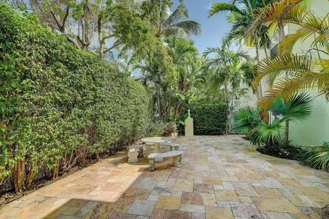 653 Michigan Avenue Miami Beach FL 33139
