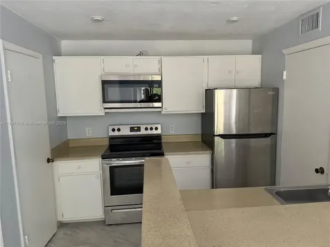 4441 W Mcnab Road Pompano Beach FL 33069
