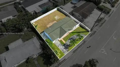 15913 Fairway Heights Boulevard Miami FL 33157