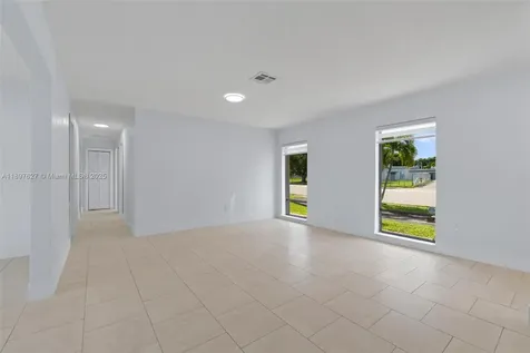 15913 Fairway Heights Boulevard Miami FL 33157