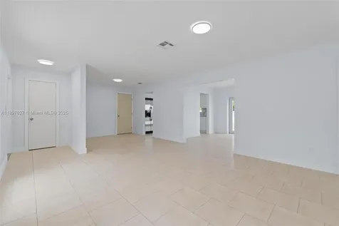 15913 Fairway Heights Boulevard Miami FL 33157