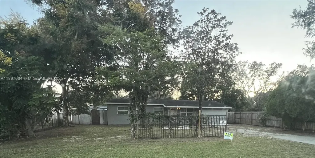 6632 Edgewater Drive Orlando FL 32810
