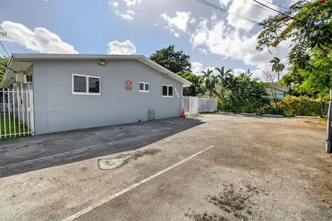 1864 NW 28th Street Miami FL 33142