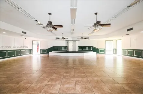 110 Royal Park Drive Oakland Park FL 33309