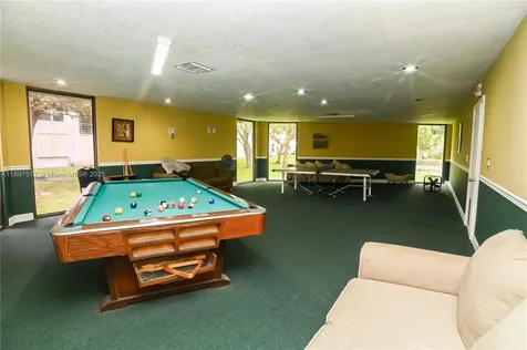 110 Royal Park Drive Oakland Park FL 33309