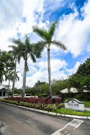 110 Royal Park Drive Oakland Park FL 33309