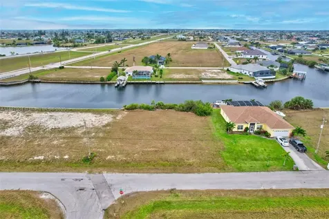 3216 NW 14 Terrace Cape Coral FL 33993
