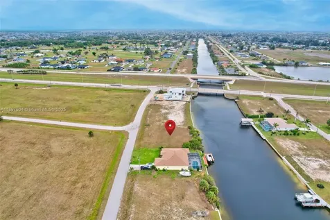 3216 NW 14 Terrace Cape Coral FL 33993