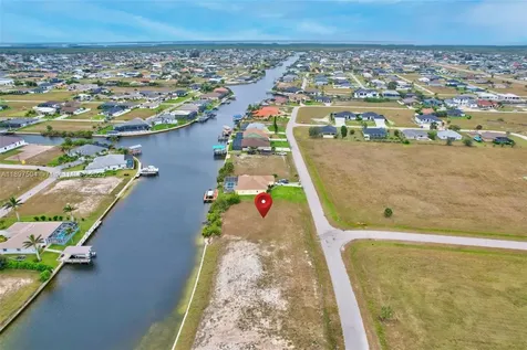 3216 NW 14 Terrace Cape Coral FL 33993