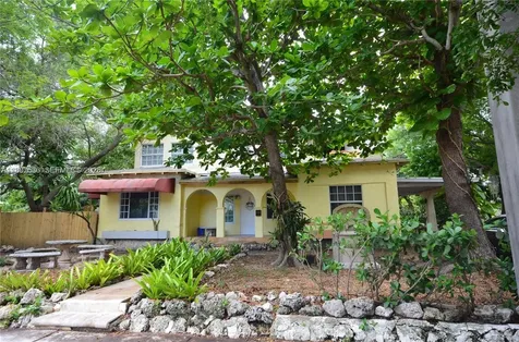 6322 NE 5th Avenue Miami FL 33138
