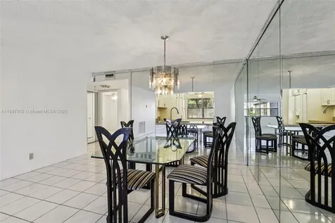 2981 N Nob Hill Road Sunrise FL 33322