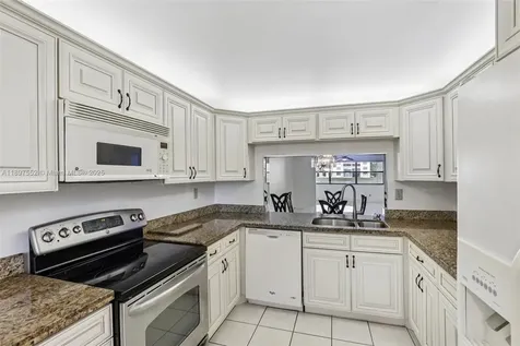 2981 N Nob Hill Road Sunrise FL 33322